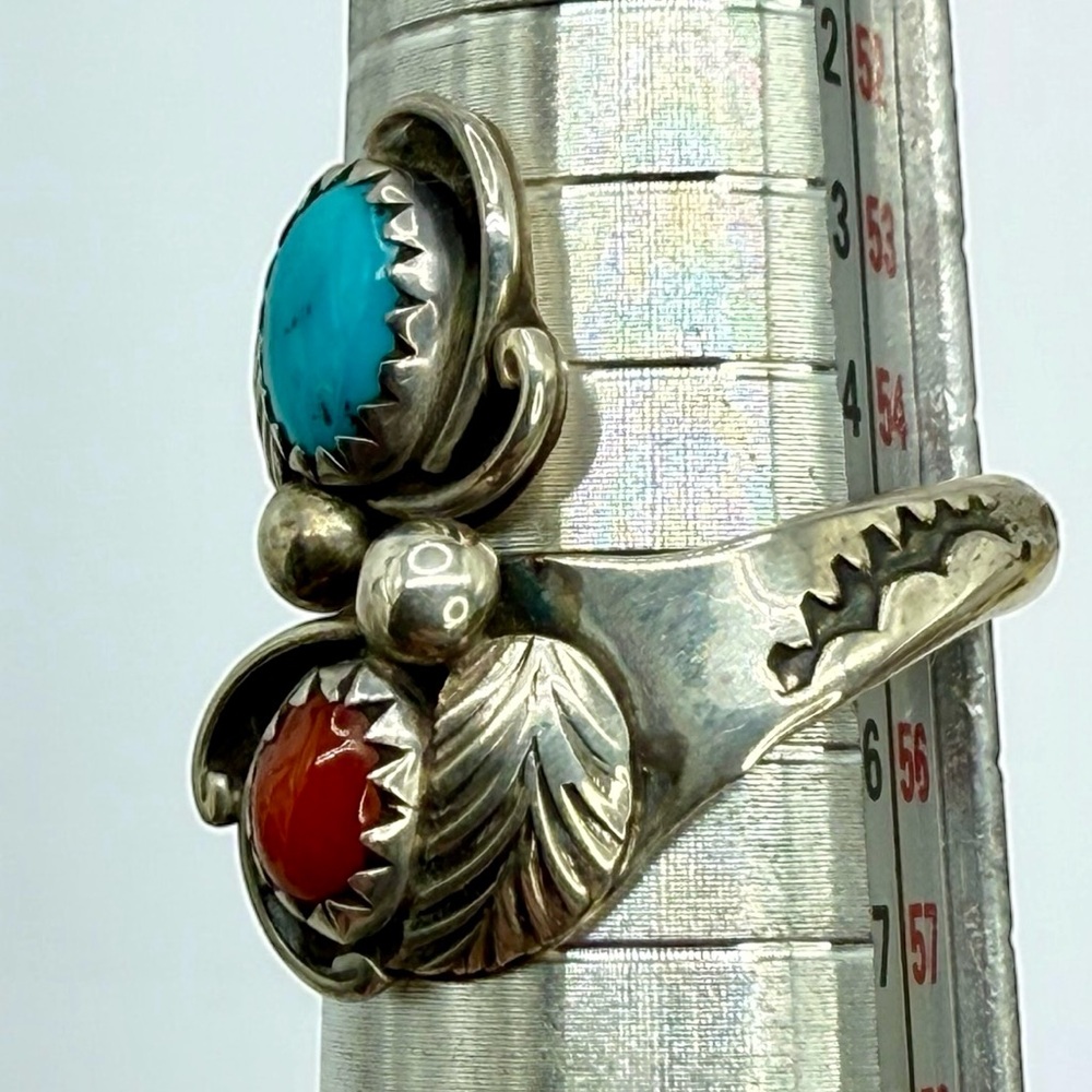 Native American Navajo Sterling Silver Turquoise & Coral Ring – Signed MAC-Leaf - Picture 16 of 17